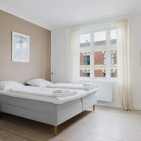 Canal Quiet Apartman